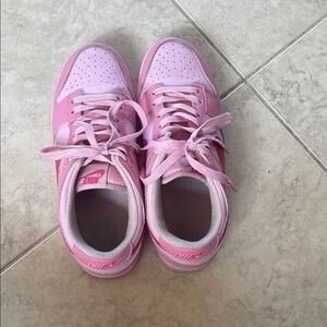 Nike Triple Pink Dunks